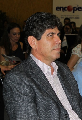 O empresário João Batista de Oliveira  encabeça a chapa que concorrerá à eleição no dia 13