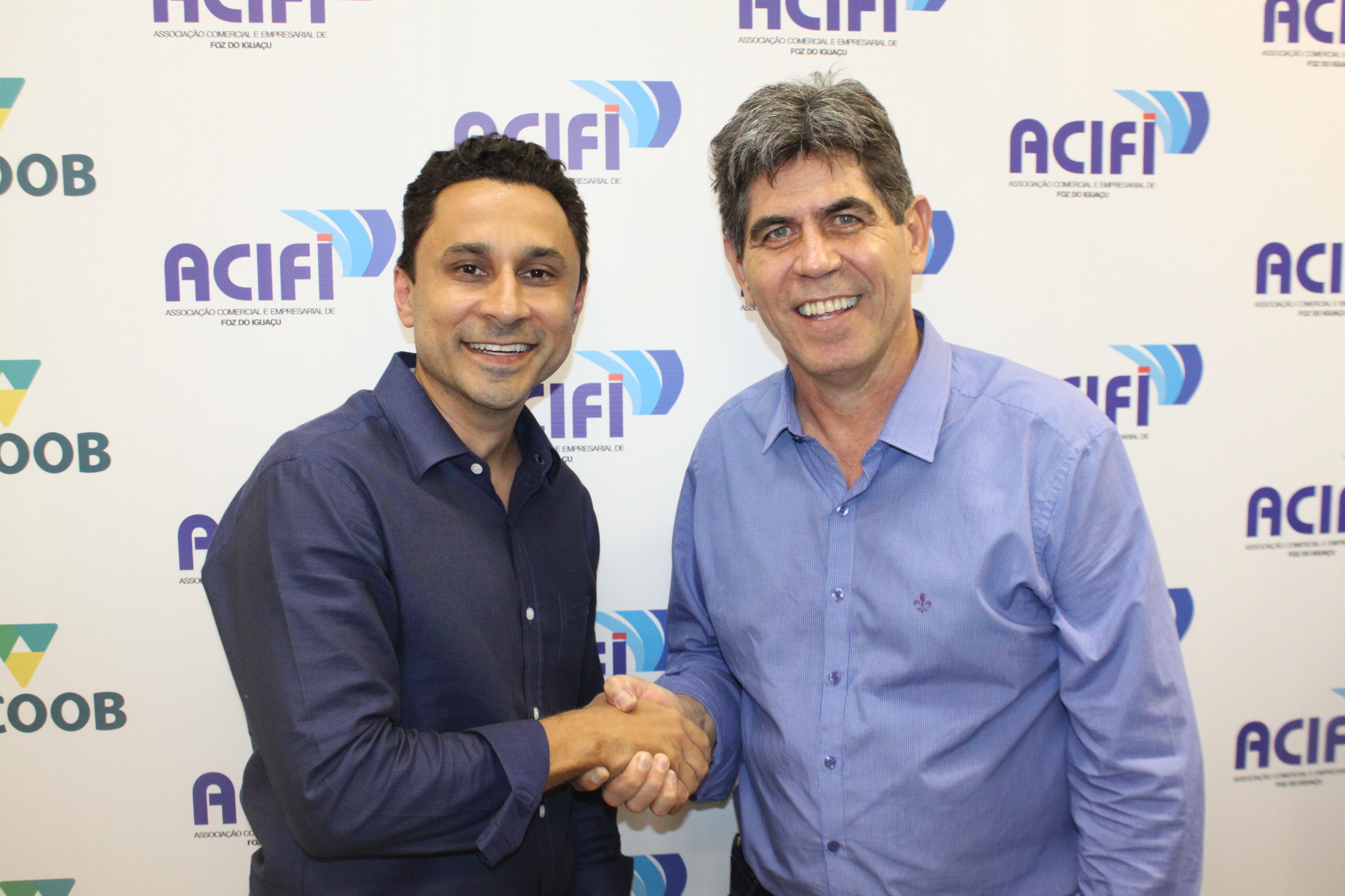 Leandro Costa é eleito presidente da ACIFI