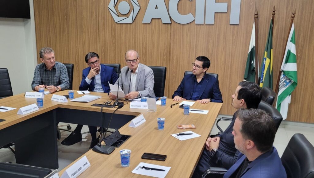 Lideranças de Argentina, Brasil e Paraguai firmam união para fomentar a Região Metropolitana Trinacional