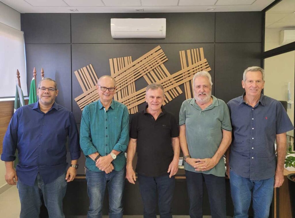 ACIFI recebe deputado Toninho Wandscheer e alinha pautas da região trinacional