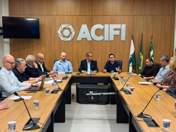 Representante da Multilog apresentou a estrutura em construção - foto divulgação